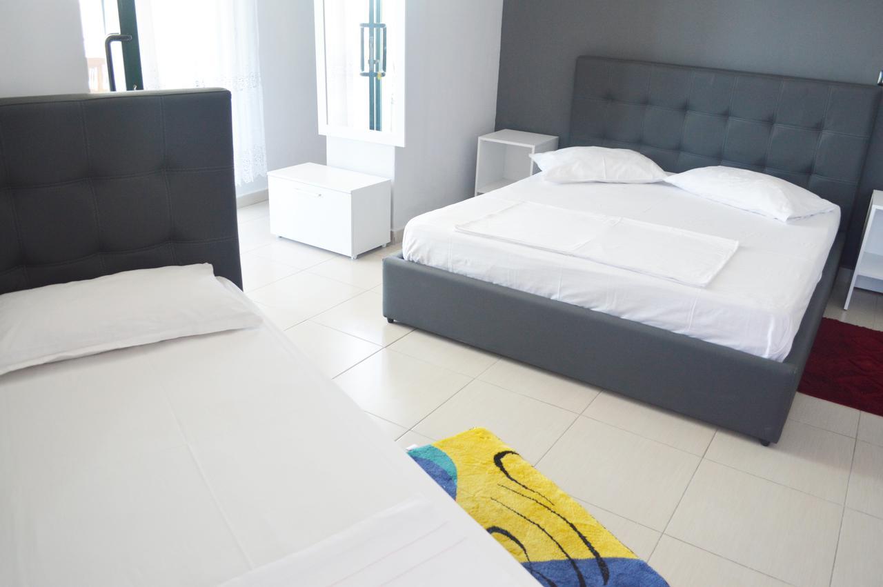 Hotel Riviera Durrës Eksteriør bilde