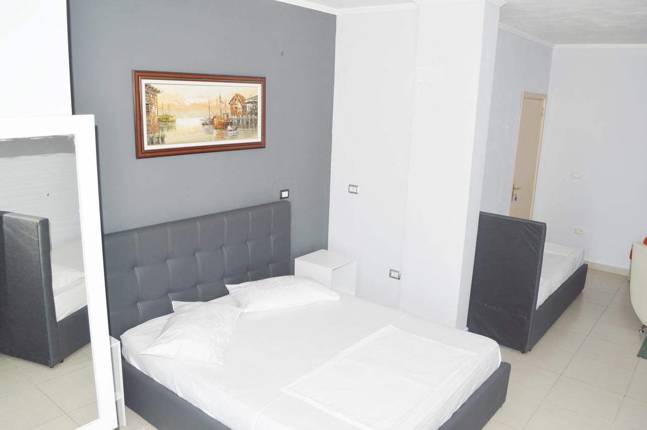 Hotel Riviera Durrës Eksteriør bilde